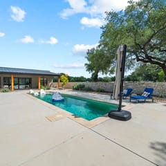 Hill Country Retreat: Walk to Guadalupe River &